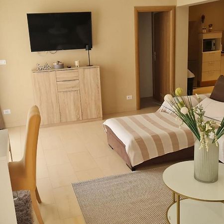 Apartments Beach Dream ミミツェ エクステリア 写真