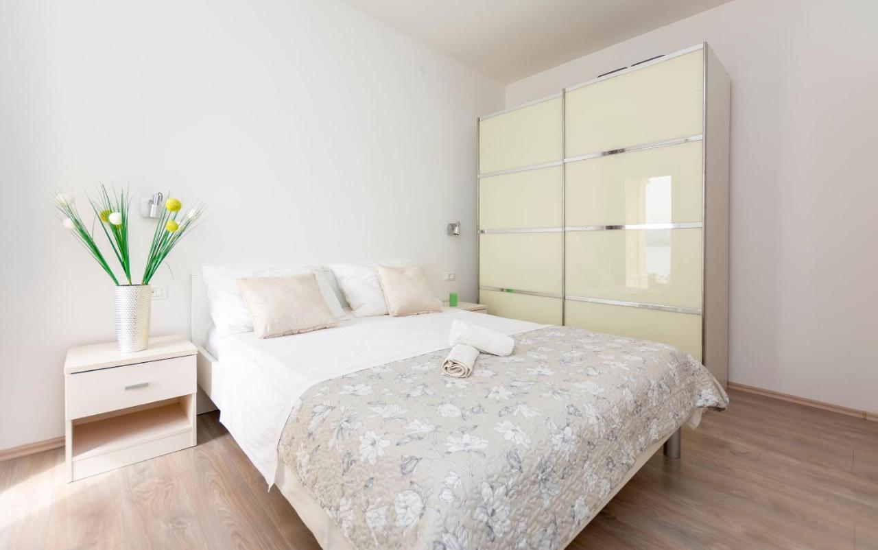 Apartments Beach Dream ミミツェ エクステリア 写真